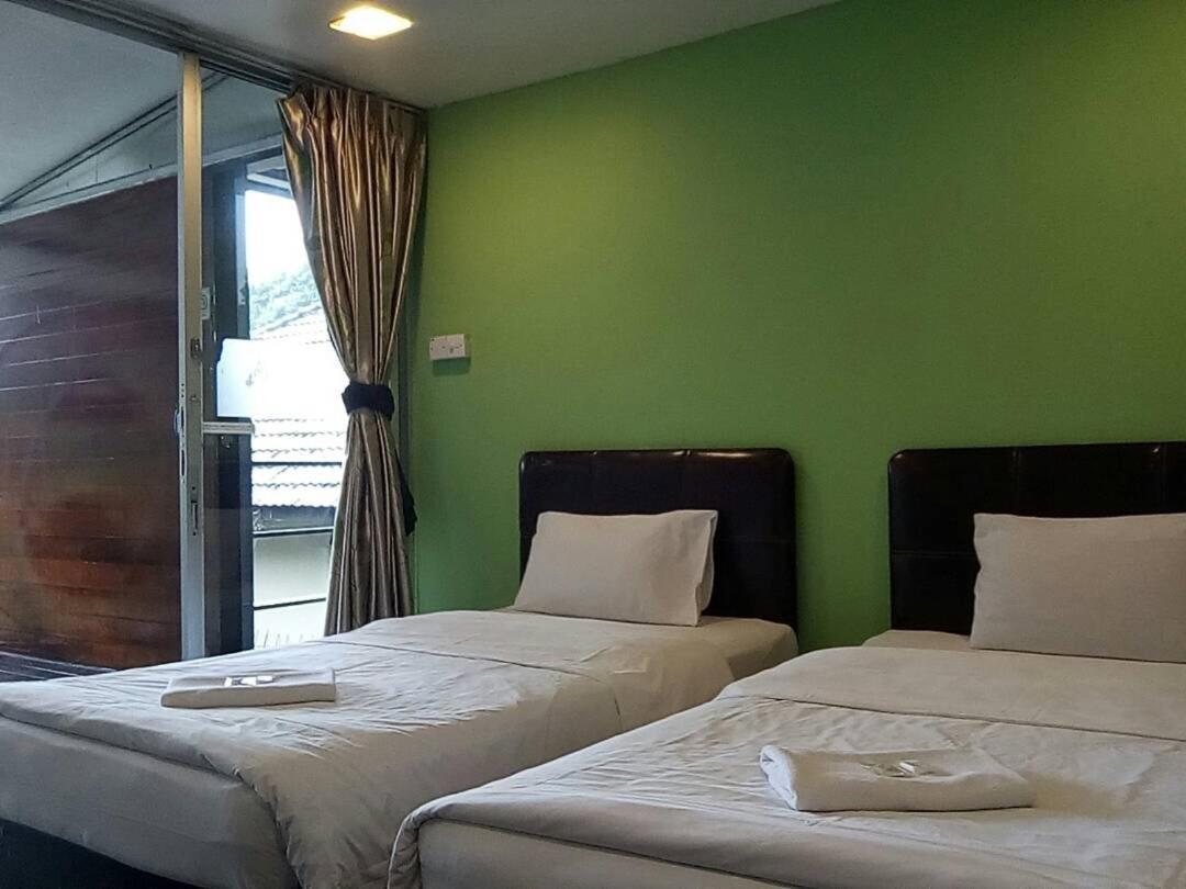 J Residence Kampong Kundassan Habitación foto