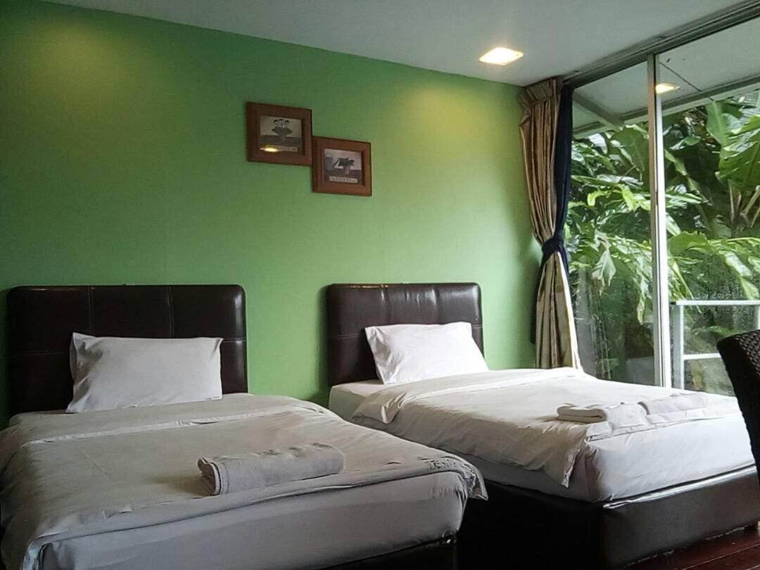 J Residence Kampong Kundassan Habitación foto