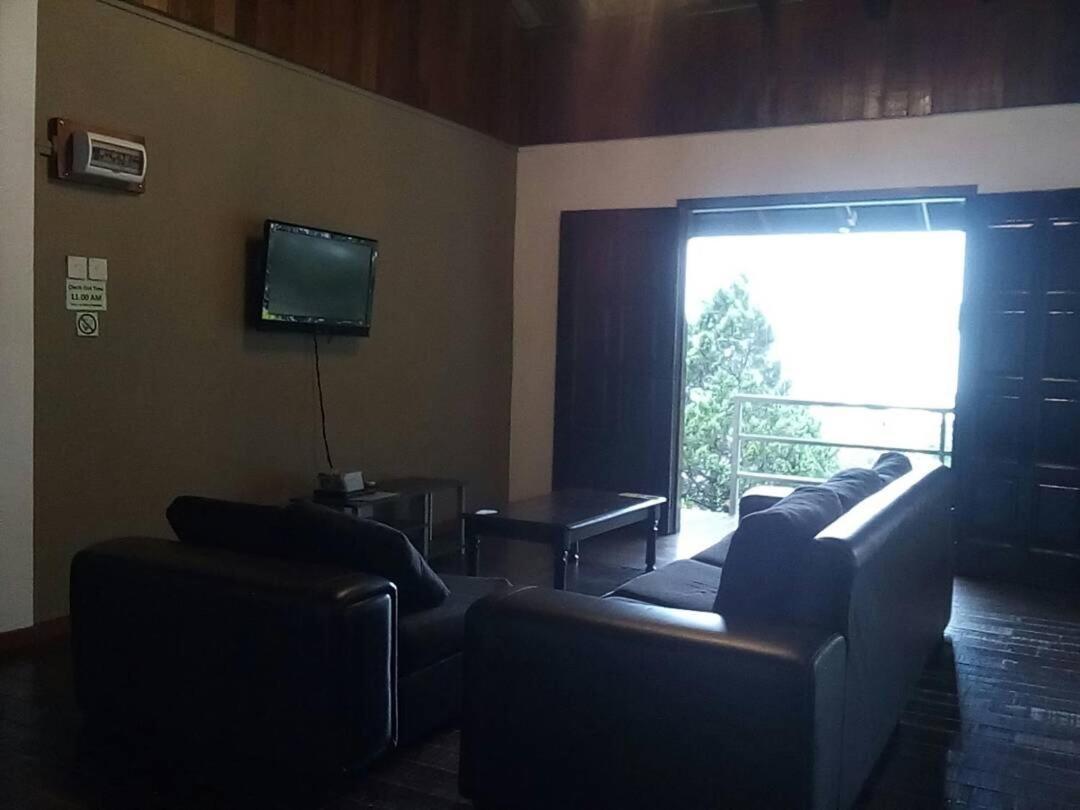 J Residence Kampong Kundassan Habitación foto