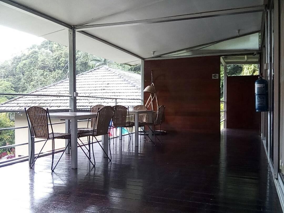 J Residence Kampong Kundassan Habitación foto