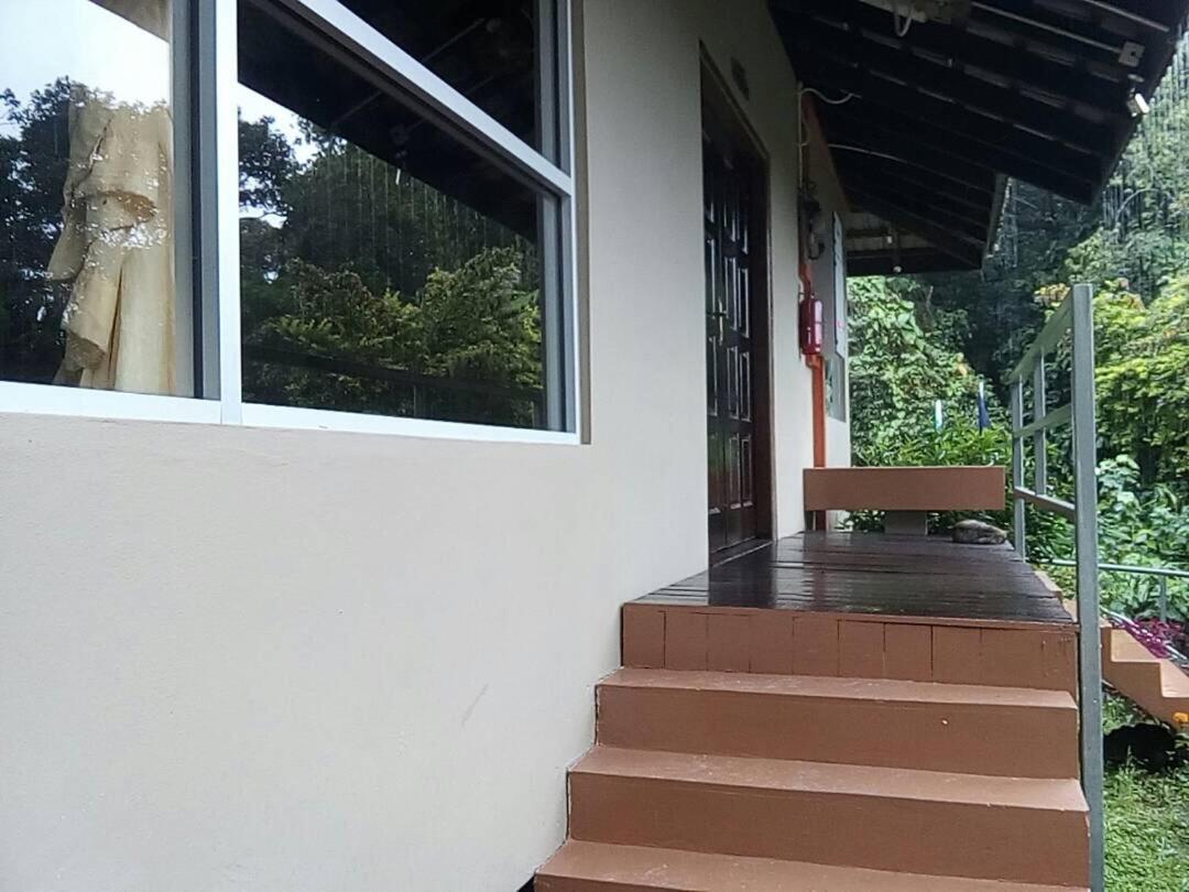 J Residence Kampong Kundassan Habitación foto